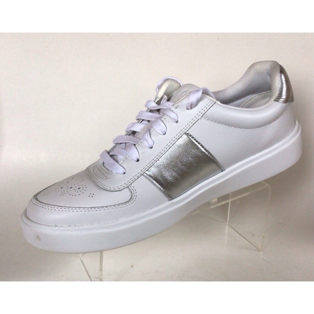 NEW COLE HAAN Woman's Crosscourt Della Sneakers. White/Silver W32229 (Size 10 B)